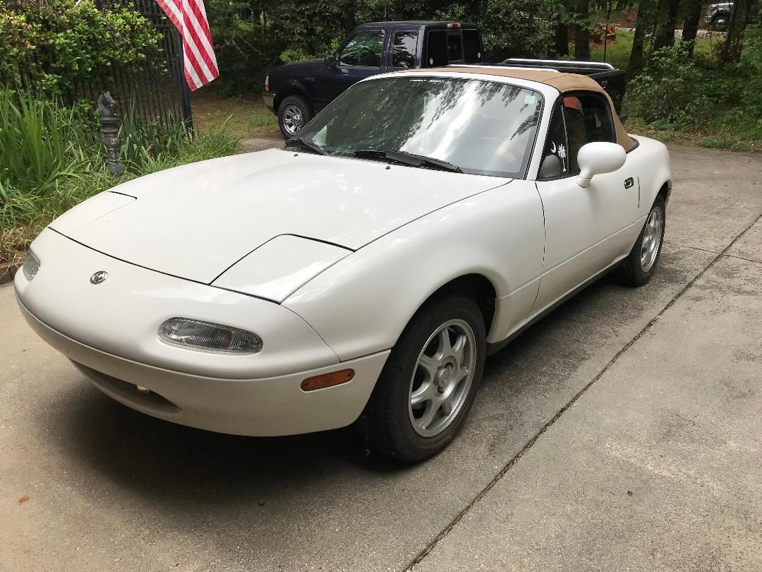 Used 1996 MAZDA MX-5 Miata RWD image 3