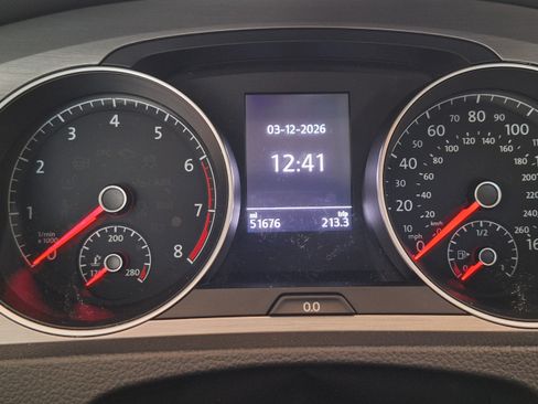 Used 2017 Volkswagen Golf Wolfsburg Edition image 17