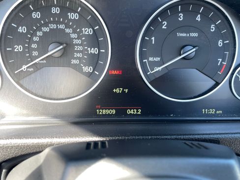 Used 2015 BMW 428i Convertible image 6