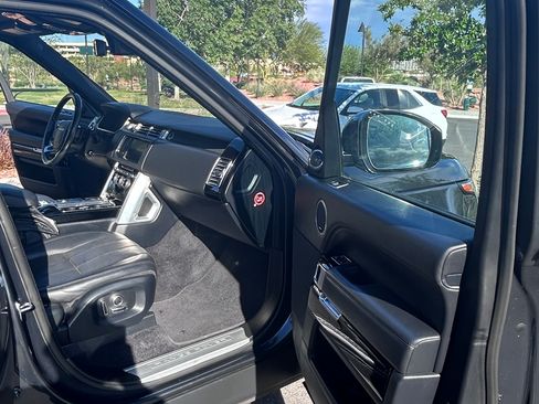 Used 2016 Land Rover Range Rover Supercharged image 13