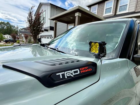 Used 2024 Toyota Tundra Limited w/ TRD Off-Road Package AWD/4WD image 10