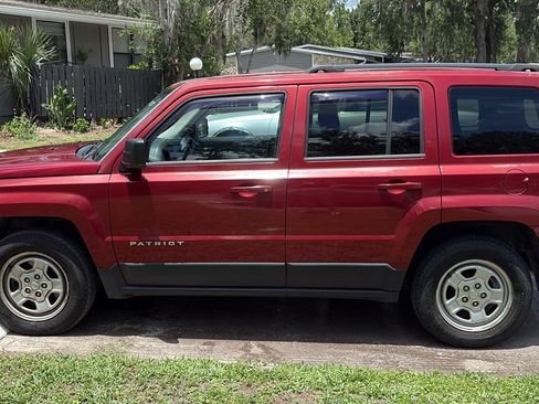 Used 2015 Jeep Patriot Sport w/ Power Value Group FWD image 1