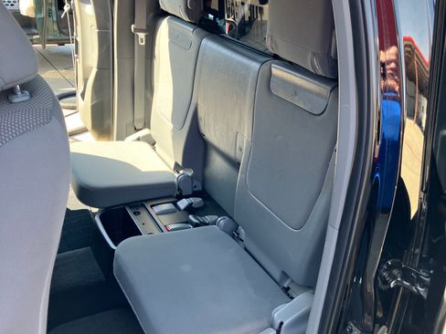 Used 2013 Toyota Tacoma 2WD Access Cab w/ Convenience Pkg image 14