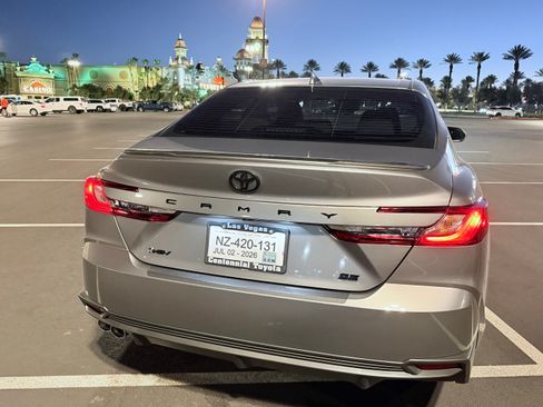 Used 2026 Toyota Camry SE FWD image 4