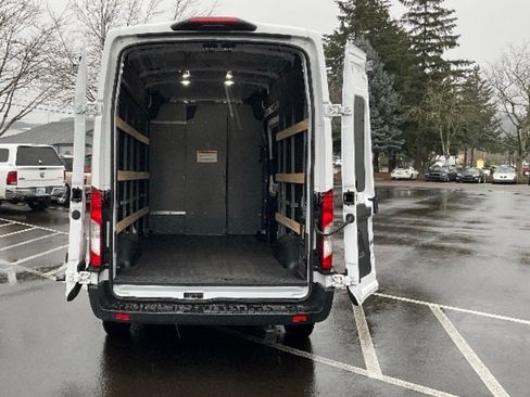 Used 2022 Ford E-Transit 148 High Roof w/ Load Area Protection Package image 5