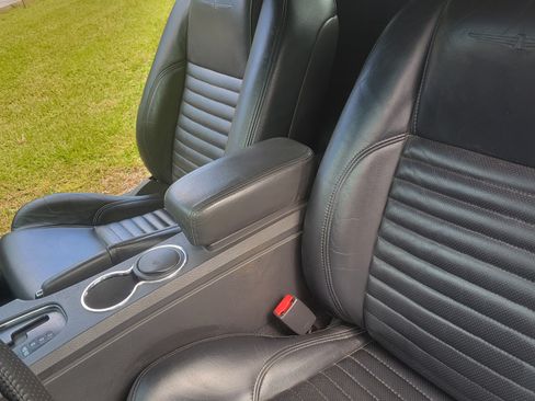 Used 2002 Ford Thunderbird image 10