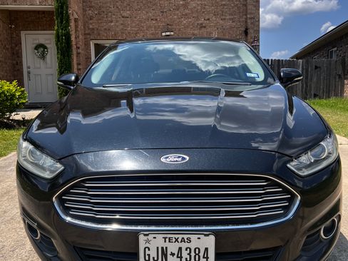 Used 2013 Ford Fusion SE image 8