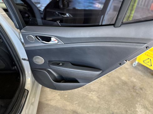 Used 2018 Kia Stinger GT1 w/ Paint Protection Package image 16