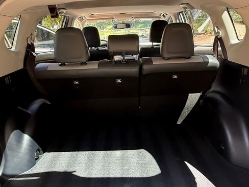 Used 2013 Toyota RAV4 Limited FWD image 14