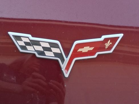 Used 2005 Chevrolet Corvette Coupe w/ Preferred Equipment Group image 23