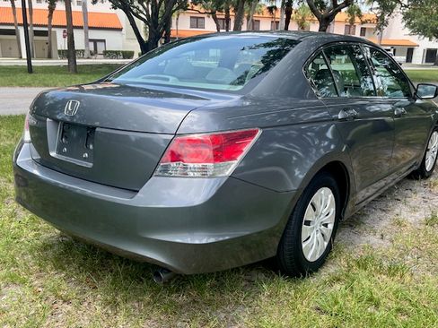 Used 2010 Honda Accord LX image 4