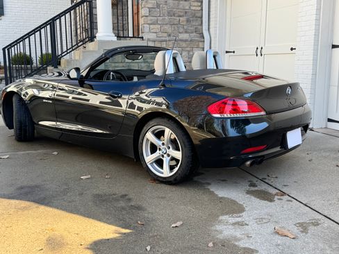 Used 2012 BMW Z4 sDrive28i image 8