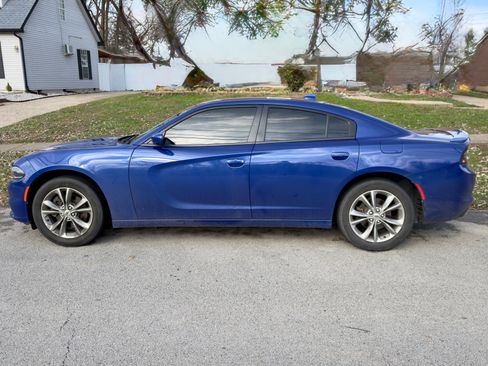 Used 2020 Dodge Charger SXT w/ Cold Weather Package image 11
