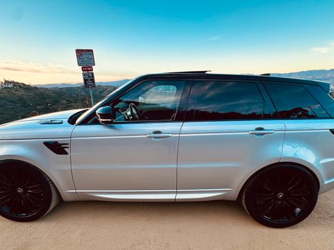 Used 2018 Land Rover Range Rover Sport Supercharged image 5