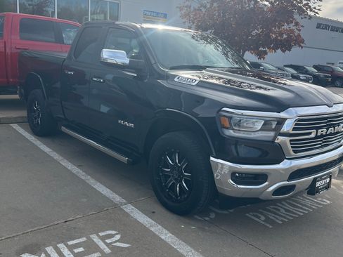 Used 2020 RAM 1500 Laramie image 2