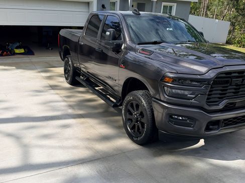 Used 2025 RAM 2500 Big Horn AWD/4WD image 2