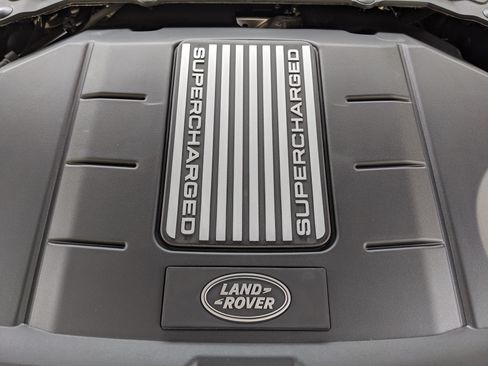 Used 2020 Land Rover Range Rover HSE image 30