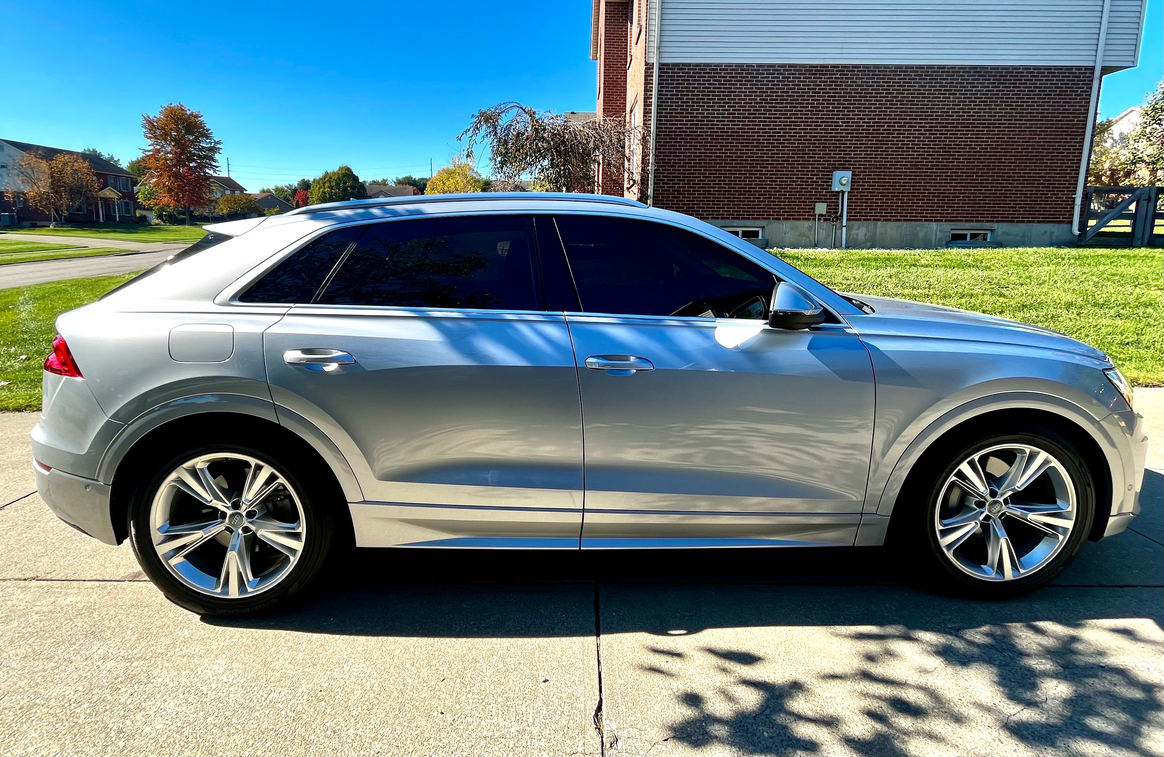 Used 2019 Audi Q8 Prestige AWD/4WD image 1