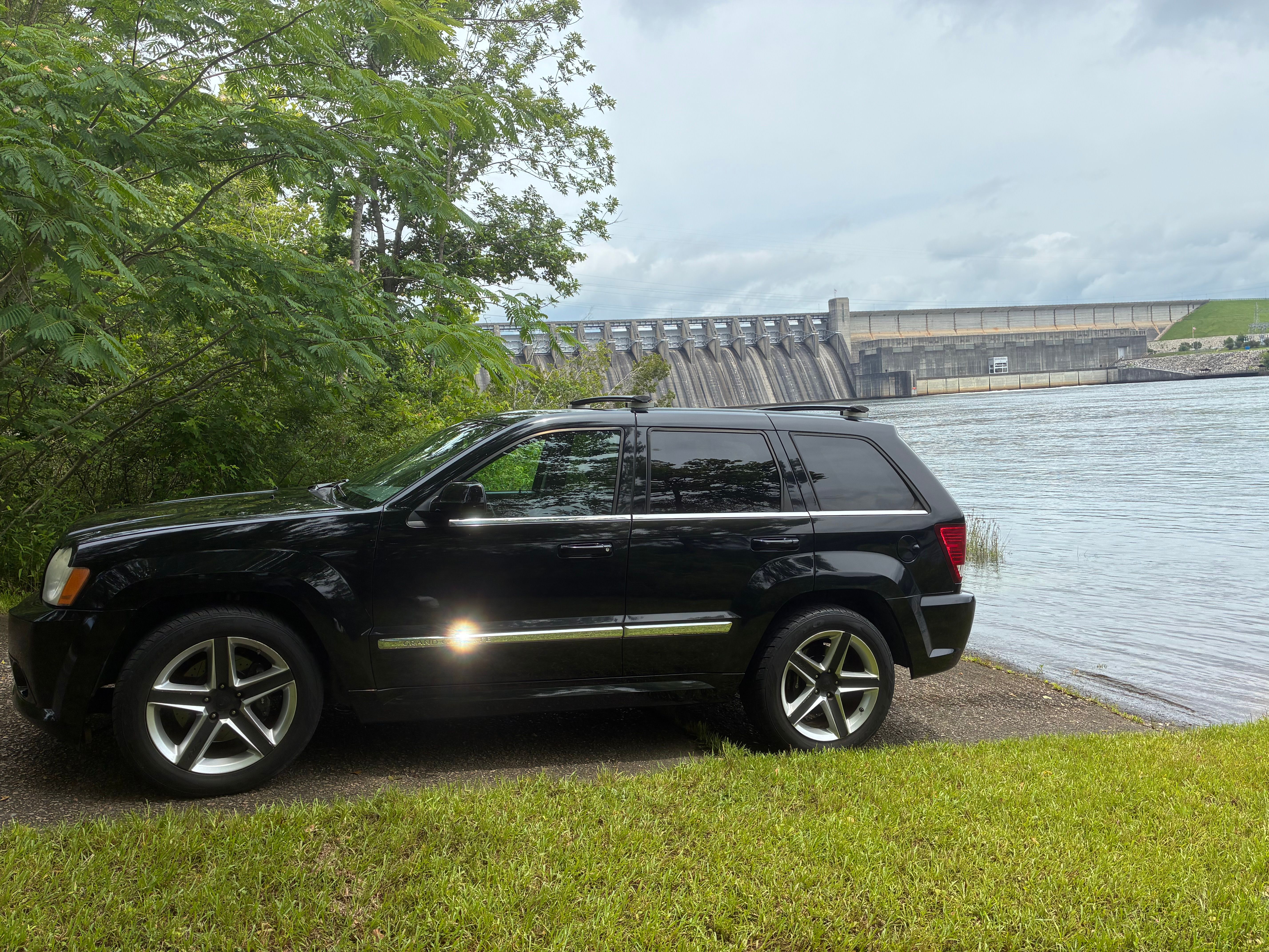 Used 2007 Jeep Grand Cherokee SRT8 w/ SRT Option Group I AWD/4WD image 13