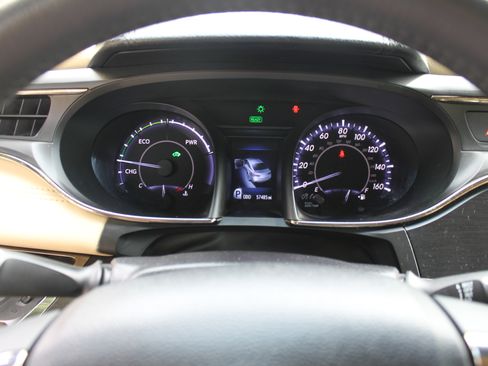 Used 2018 Toyota Avalon XLE Premium FWD image 17