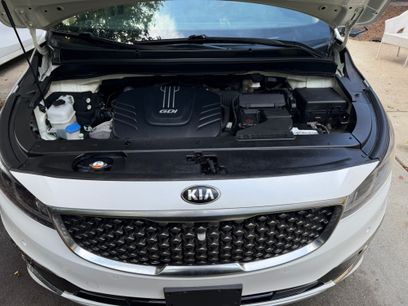 Used 2018 Kia Sedona SX Limited w/ SX Limited Prestige Package