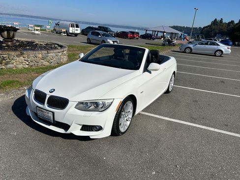 Used 2013 BMW 335i Convertible image 5
