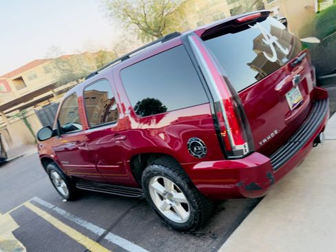 Used 2007 Chevrolet Tahoe LTZ w/ LTZ Preferred Equipment Group image 10