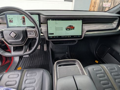 Used 2022 Rivian R1T Launch Edition image 8