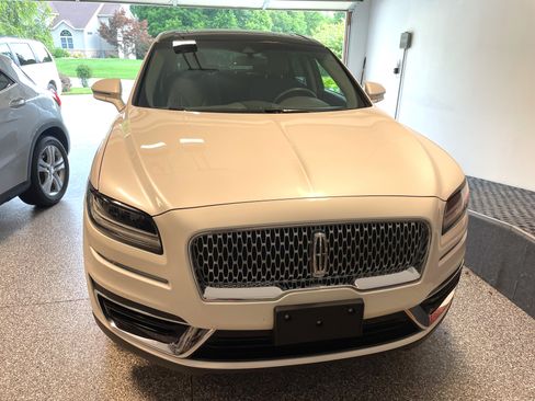 Used 2019 Lincoln Nautilus Reserve w/ Cargo Utility Package AWD/4WD image 15