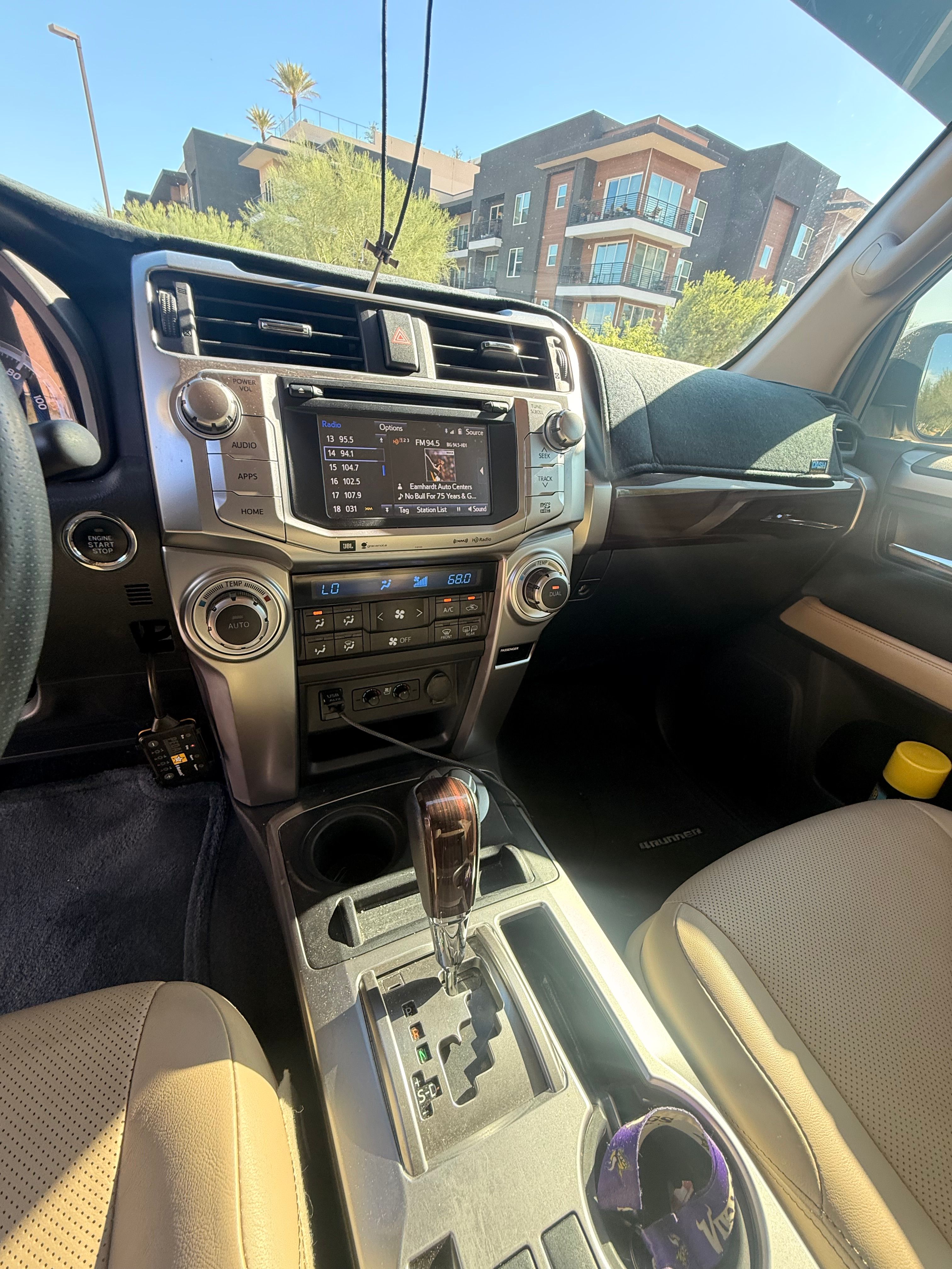 Used 2016 Toyota 4Runner Limited AWD/4WD image 10