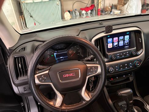 Used 2017 GMC Canyon SLE w/ Trailering Package image 31