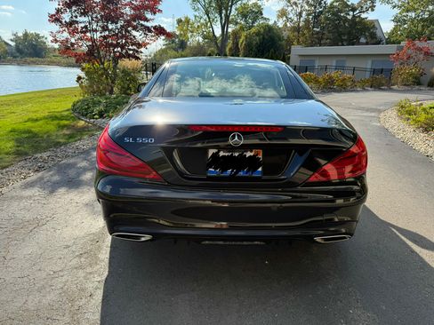 Used 2017 Mercedes-Benz SL 550 550 Roadster 2D image 11