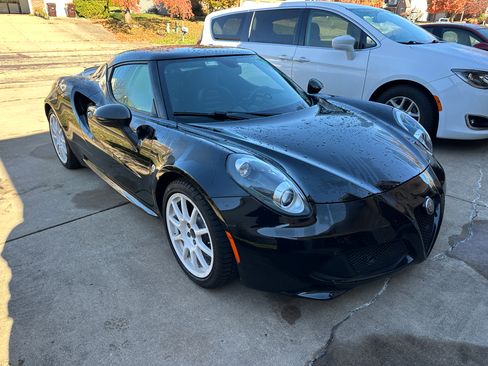 Used 2017 Alfa Romeo 4C Coupe w/ Coupe Track Package 1 image 1