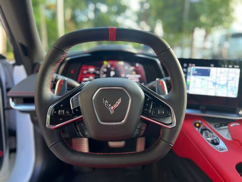 Used 2024 Chevrolet Corvette Stingray Preferred Conv w/ 2LT image 9