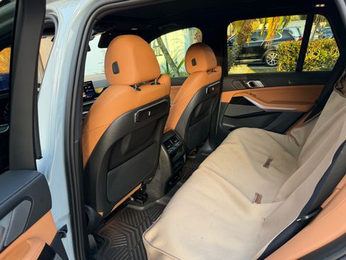 Used 2024 BMW X5 sDrive40i w/ M Sport Package image 8