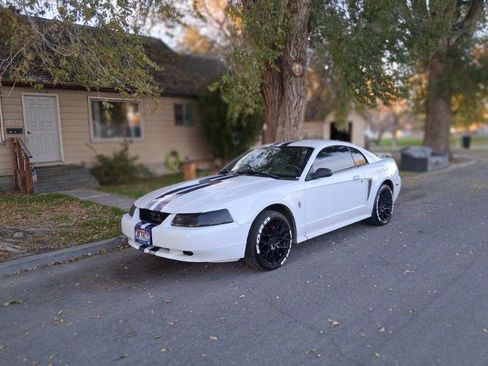 Used 2002 Ford Mustang Coupe image 9