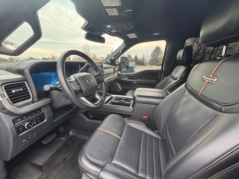 Used 2024 Ford F350 Platinum image 8