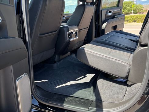 Used 2024 Chevrolet Silverado 3500 High Country w/ High Country Premium Package AWD/4WD image 14