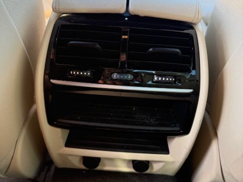 Used 2019 BMW 530i w/ Convenience Package image 19