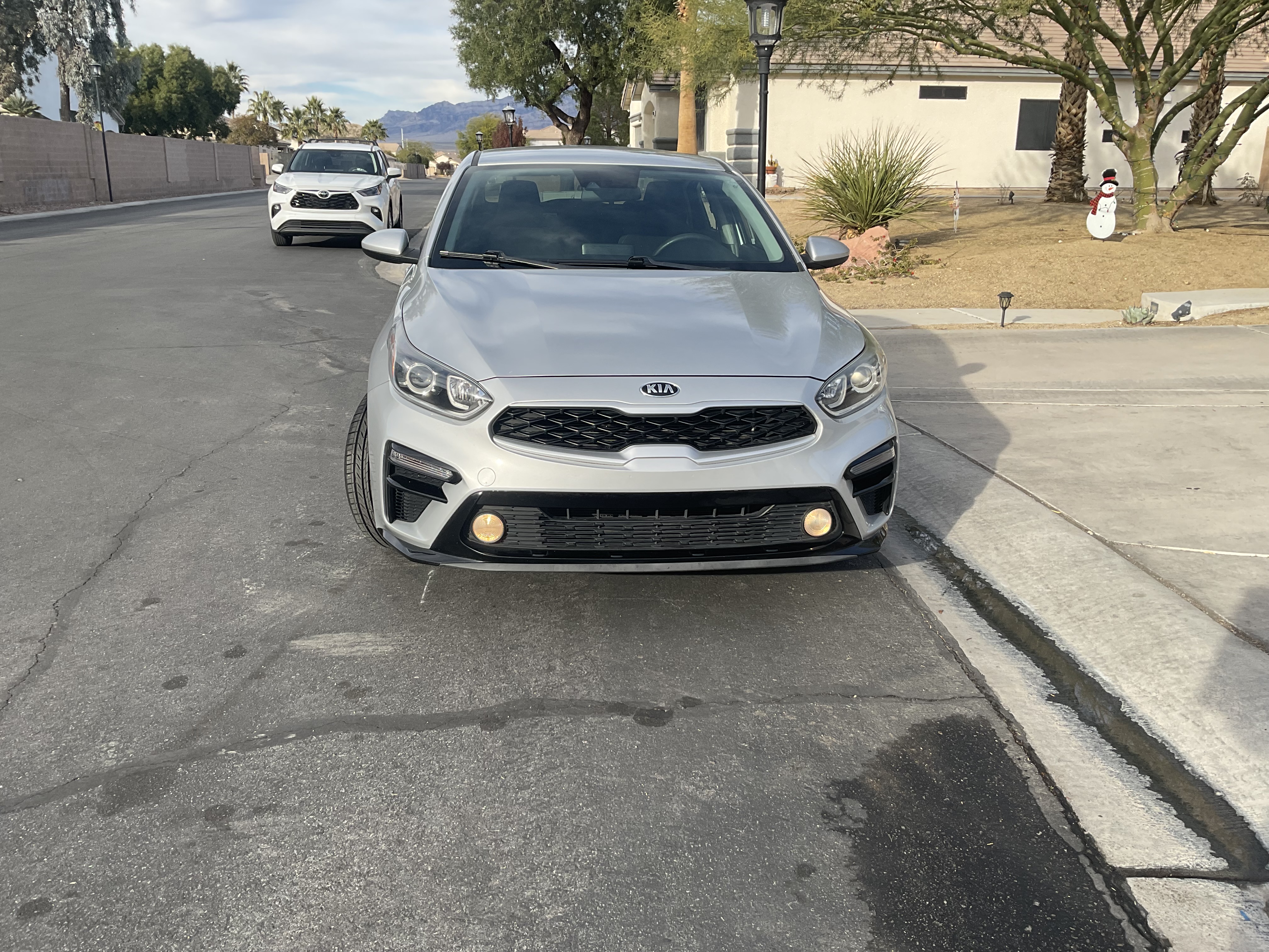 Used 2020 Kia Forte LXS FWD image 4