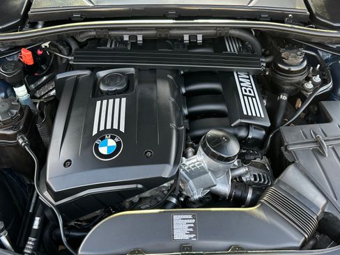 Used 2011 BMW 328i Convertible RWD image 16