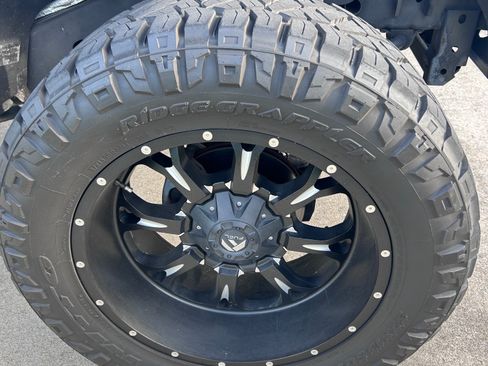 Used 2014 Jeep Wrangler Unlimited Sahara AWD/4WD image 19
