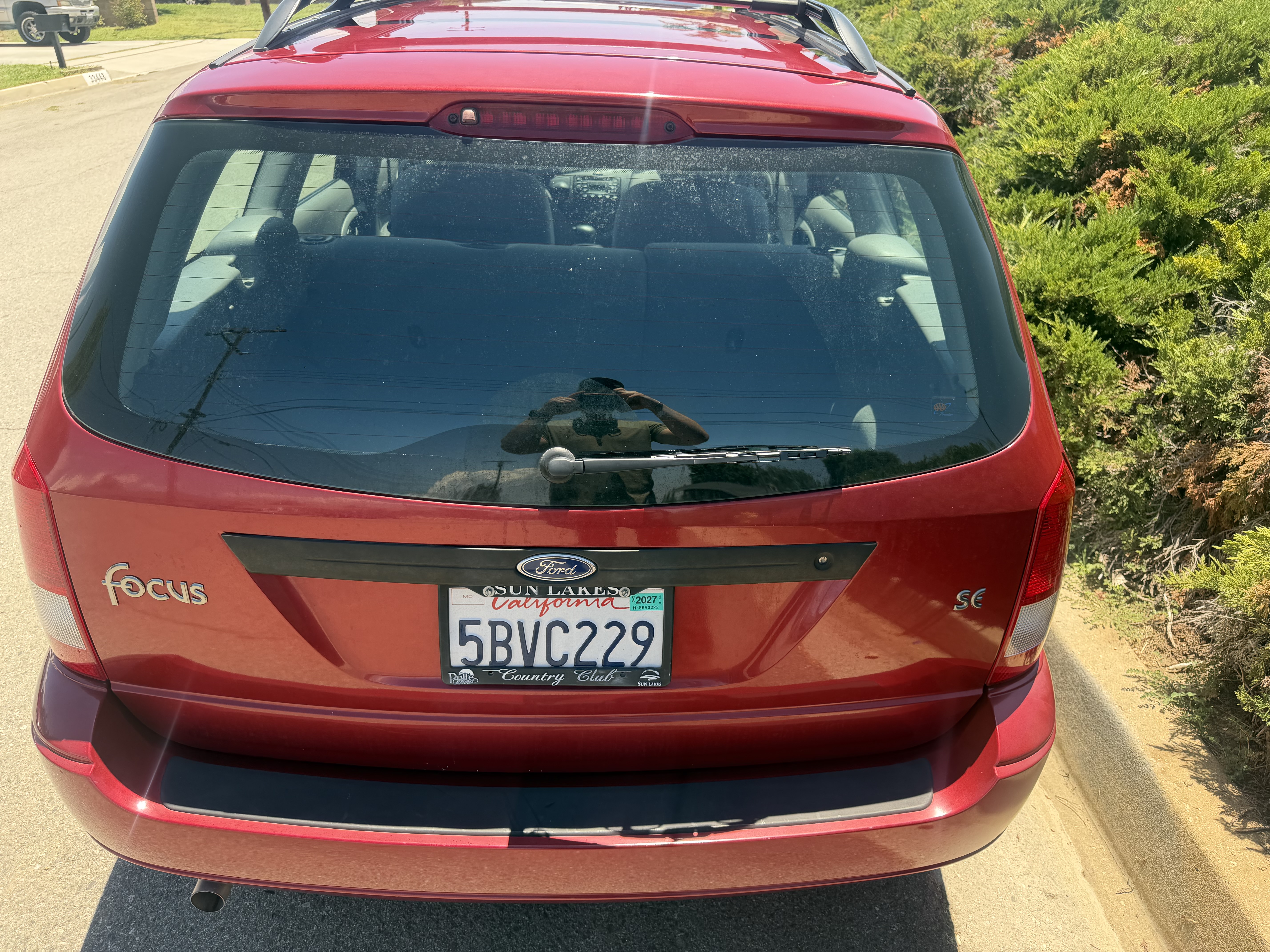 Used 2002 Ford Focus SE FWD image 2