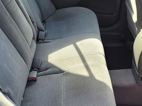 Used 2003 Toyota Camry LE image 9