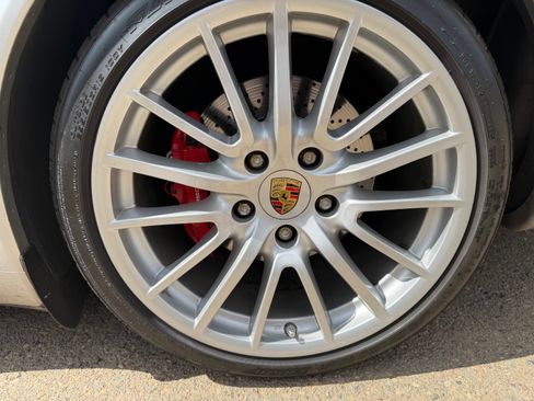 Used 2009 Porsche 911 Carrera S image 15