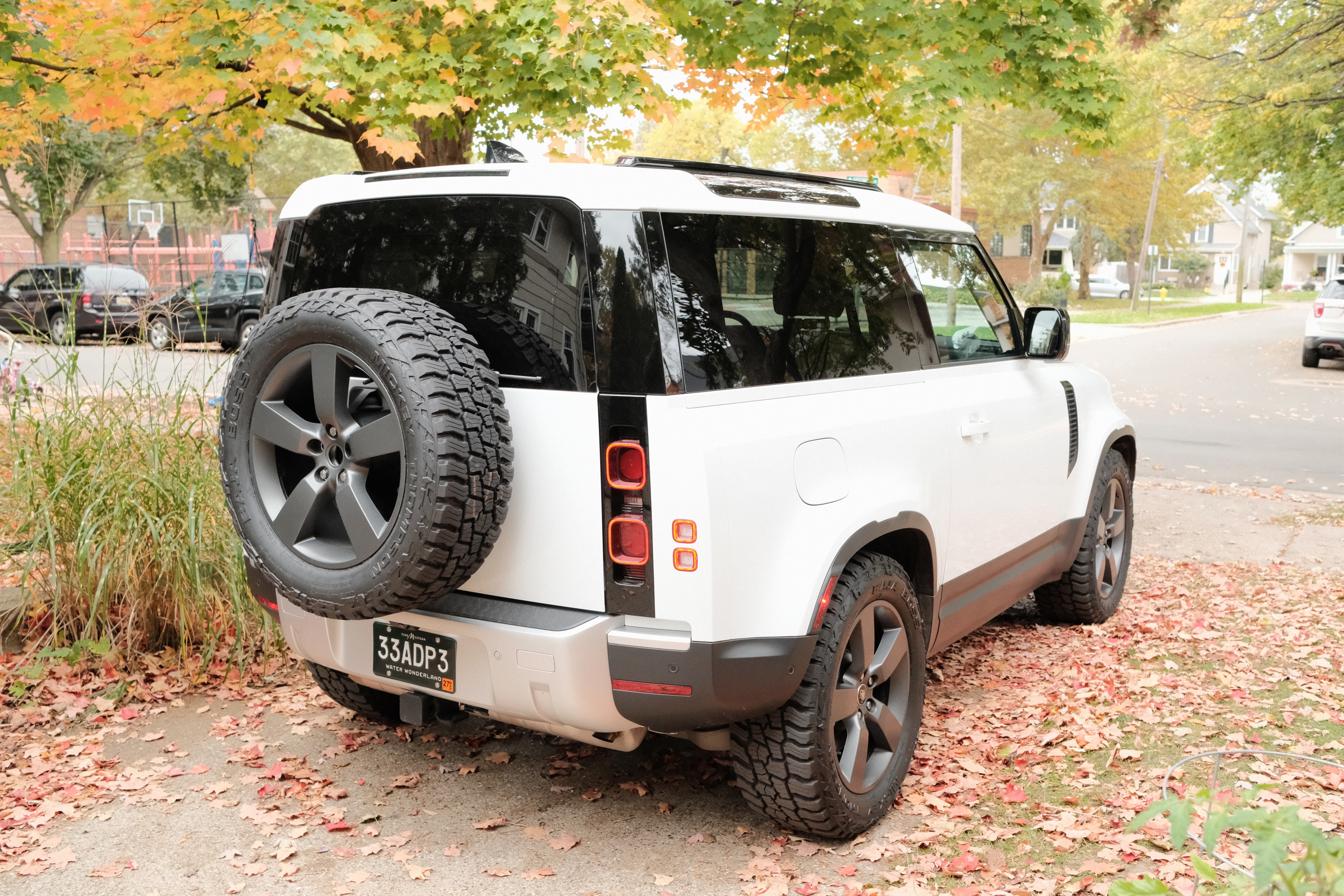 Used 2025 Land Rover Defender 90 S AWD/4WD image 6