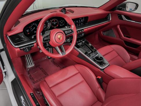 Used 2022 Porsche 911 Carrera S image 5