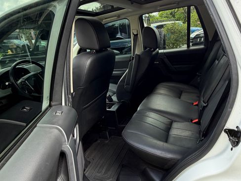 Used 2014 Land Rover LR2 HSE AWD/4WD image 11