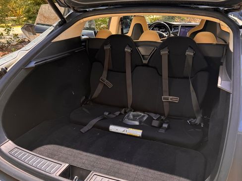 Used 2013 Tesla Model S Performance image 13