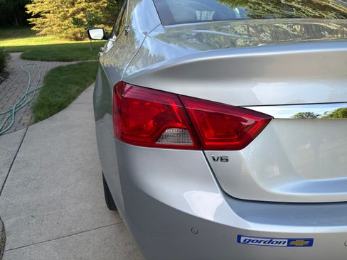 Used 2016 Chevrolet Impala LT w/ Convenience Package FWD image 14